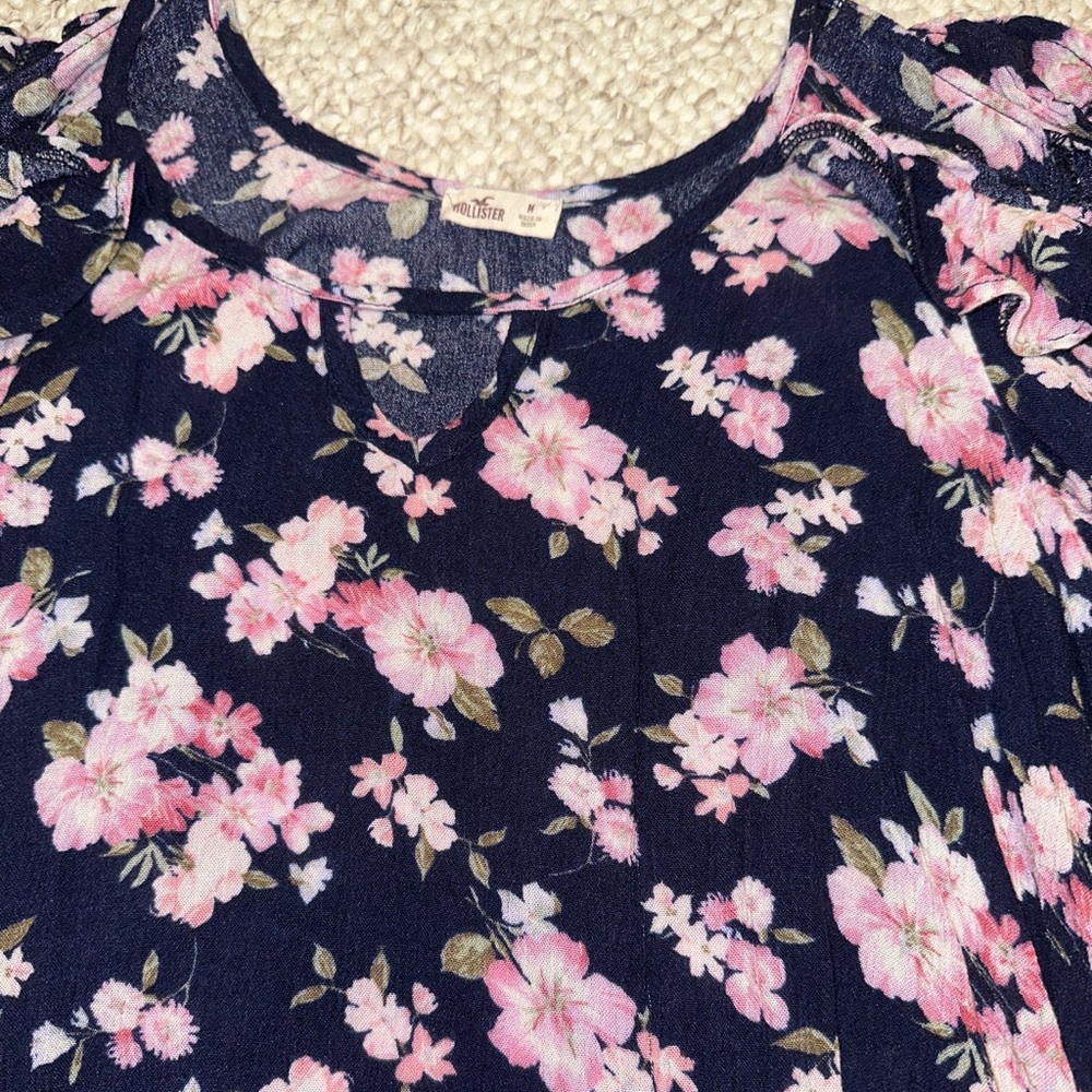 Navy blue cold shoulder floral shirt with tie sleeves
